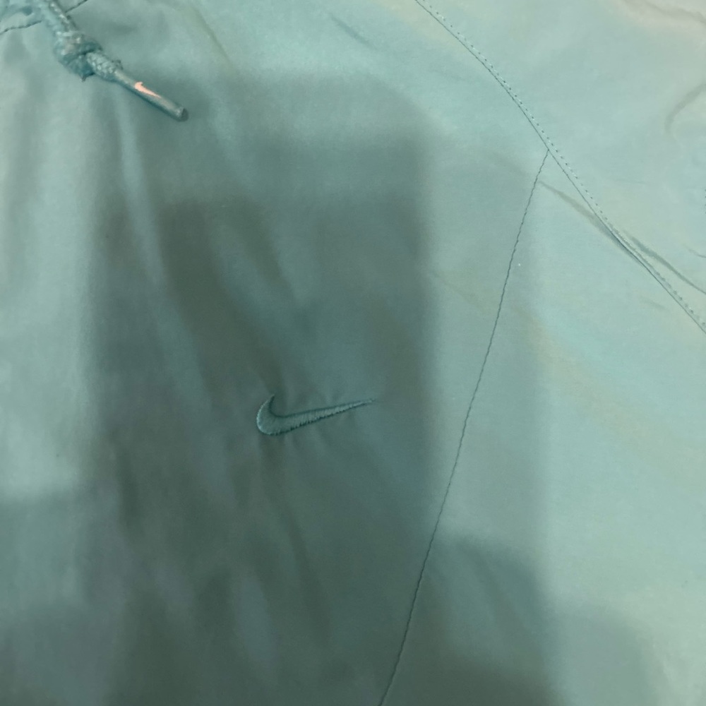 Nike Essential Bliss Blue Running Jacket - Picture 2 of 6